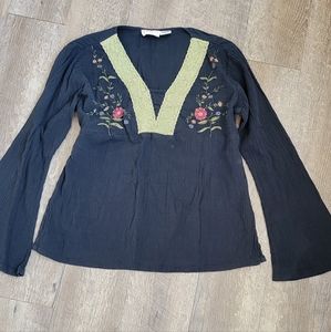 Funky people shirt black, green, & flowers